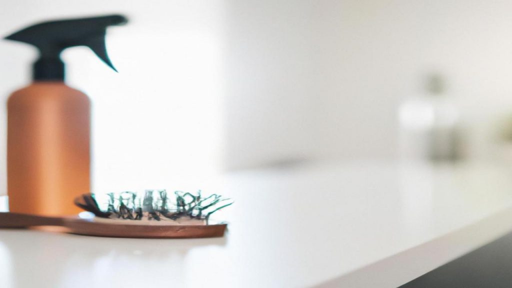 Jak podnieść włosy u nasady?