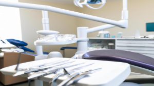 Jak wygląda leczenie kanałowe zęba?