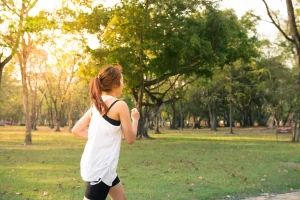 jak oddychać podczas biegania